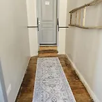 16 Chemin De Compostelle Hostel *