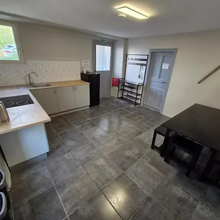 Hostel 16 Chemin De Compostelle Senergues